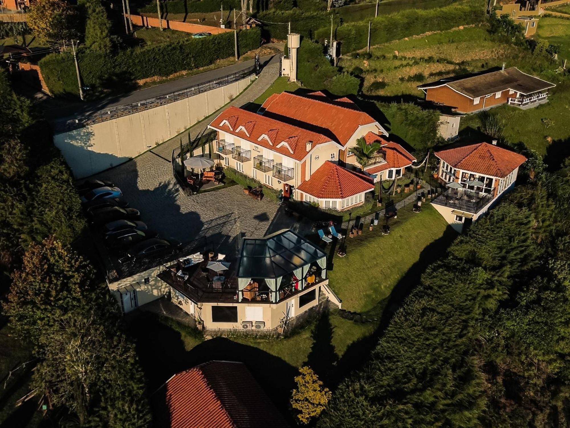 Pousada Ville Le Mont - Campos do Jordão Exterior foto